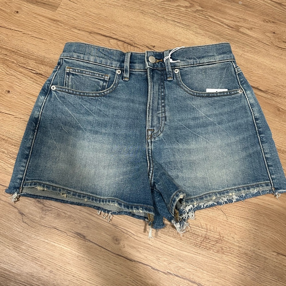 Good American Blue Jean Shorts - Picture 2 of 6